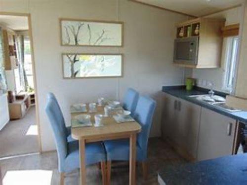 Roxbury 5 Star 6 Berth Luxury Caravan Apartment Exeter Exterior photo